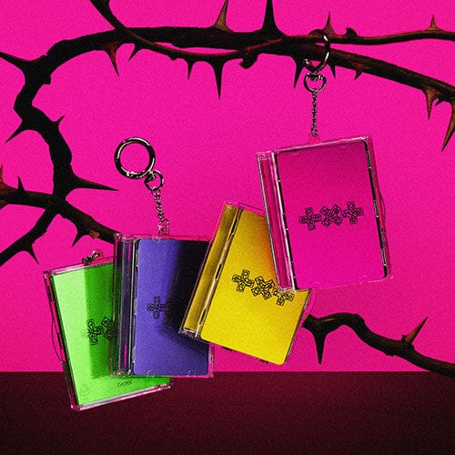 TXT - 7TH YEAR: WHEN THE WIND PAUSED AMONG THE THORNS (PHOTOCARD CASE VER.) Nolae